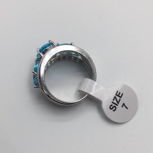 2 CARAT BLUE TOPAZ CLUSTERS 6 blue Marquise RING - Picture 4 of 5